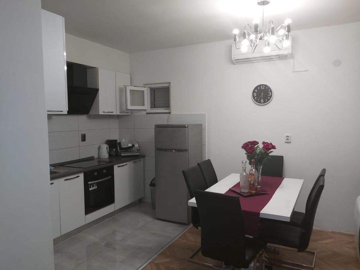 Apartment Ema Split Zewnętrze zdjęcie
